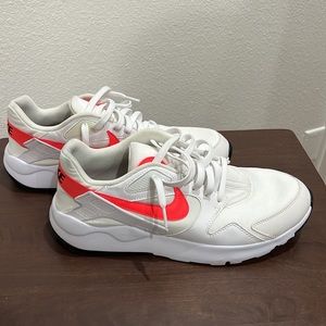 Men’s Nike LD Victory